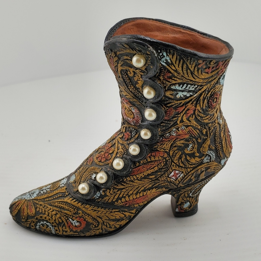 Victorian If The Shoe Fits